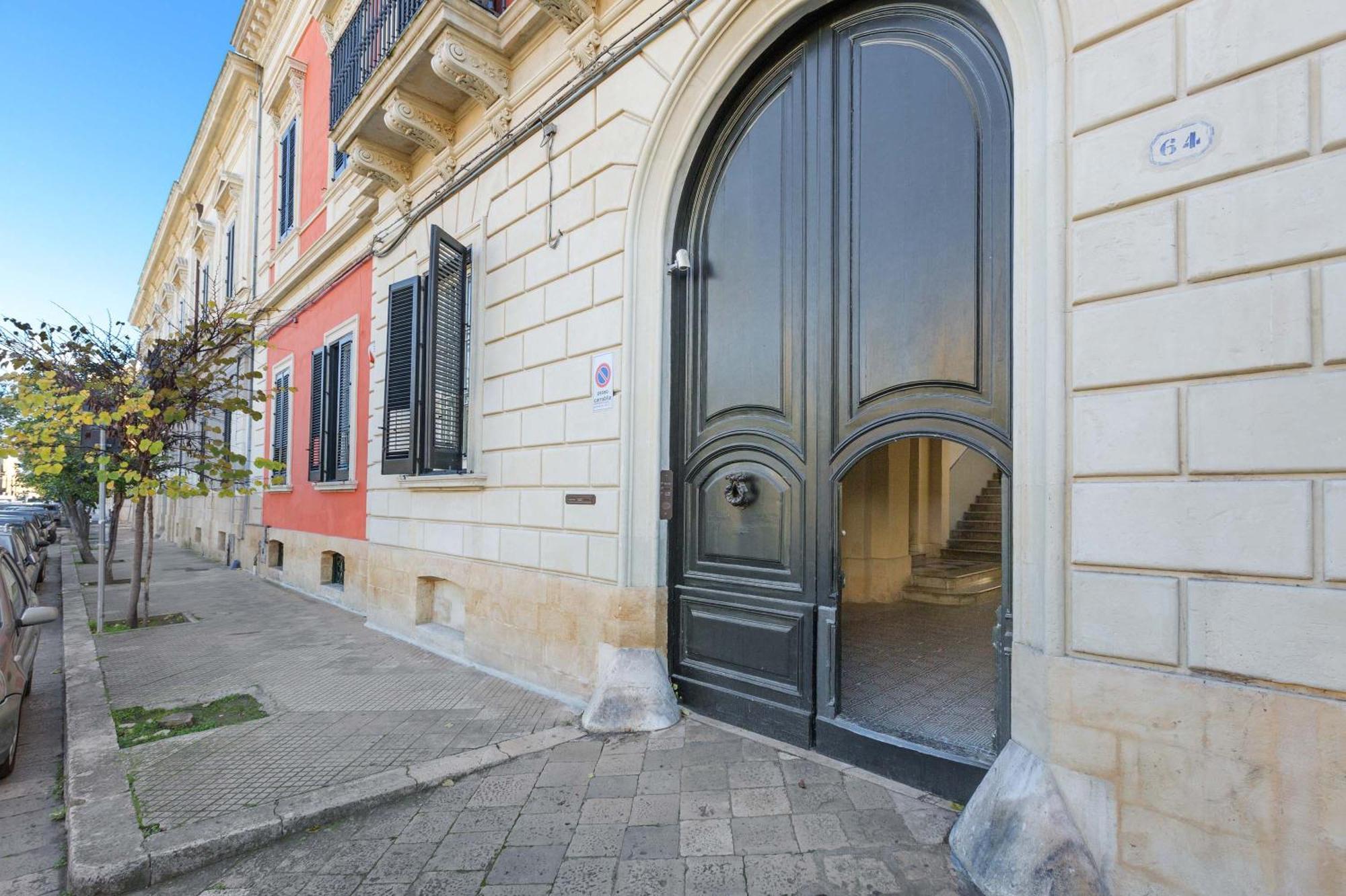 Dongiovanni Suite Lecce Exterior photo